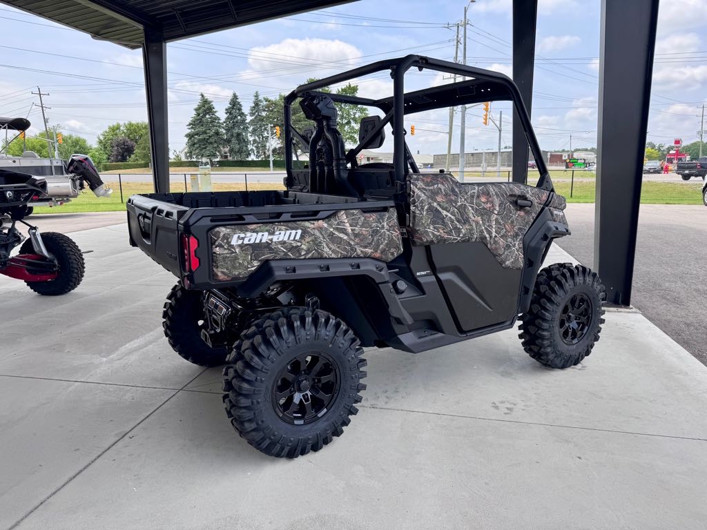 2025 Can-Am Defender X mr HD10 - Photo 3