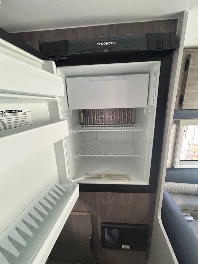 2026 Lance Truck Camper 865 - Photo 12