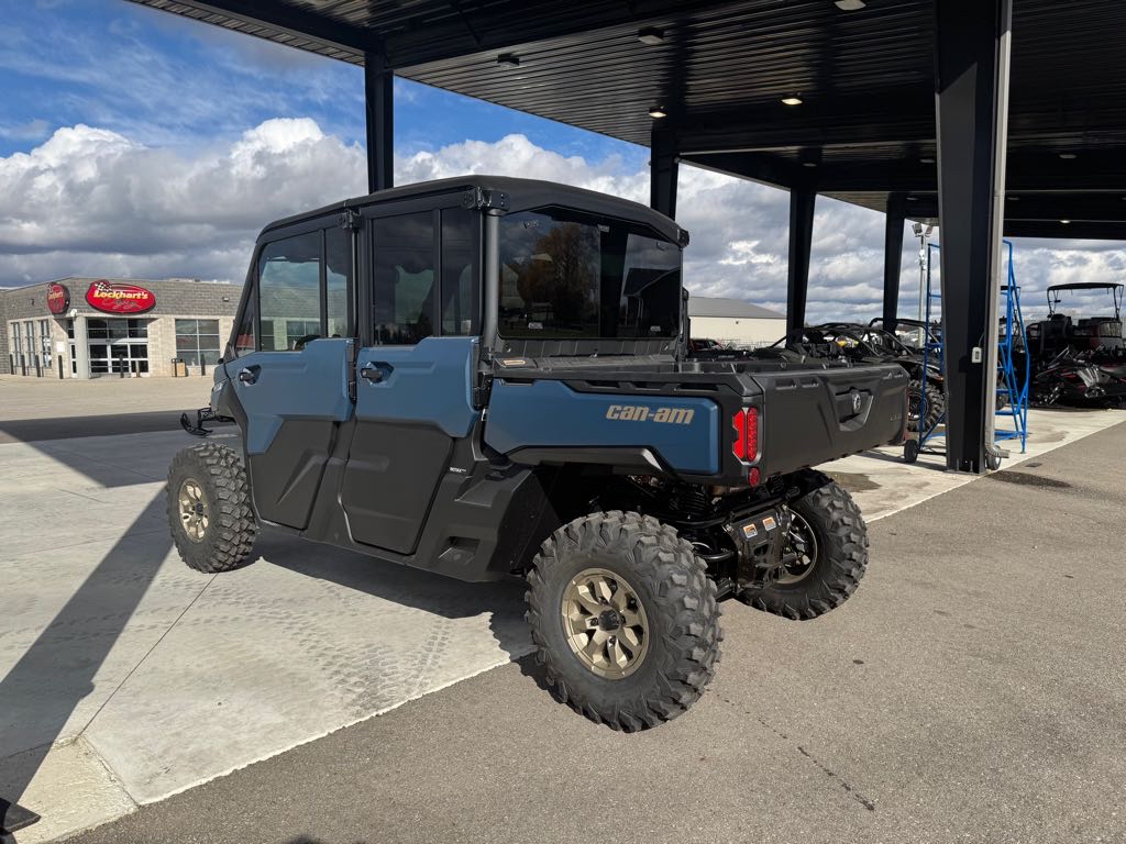 2025 Can-Am Defender MAX Limited HD10 - Photo 4