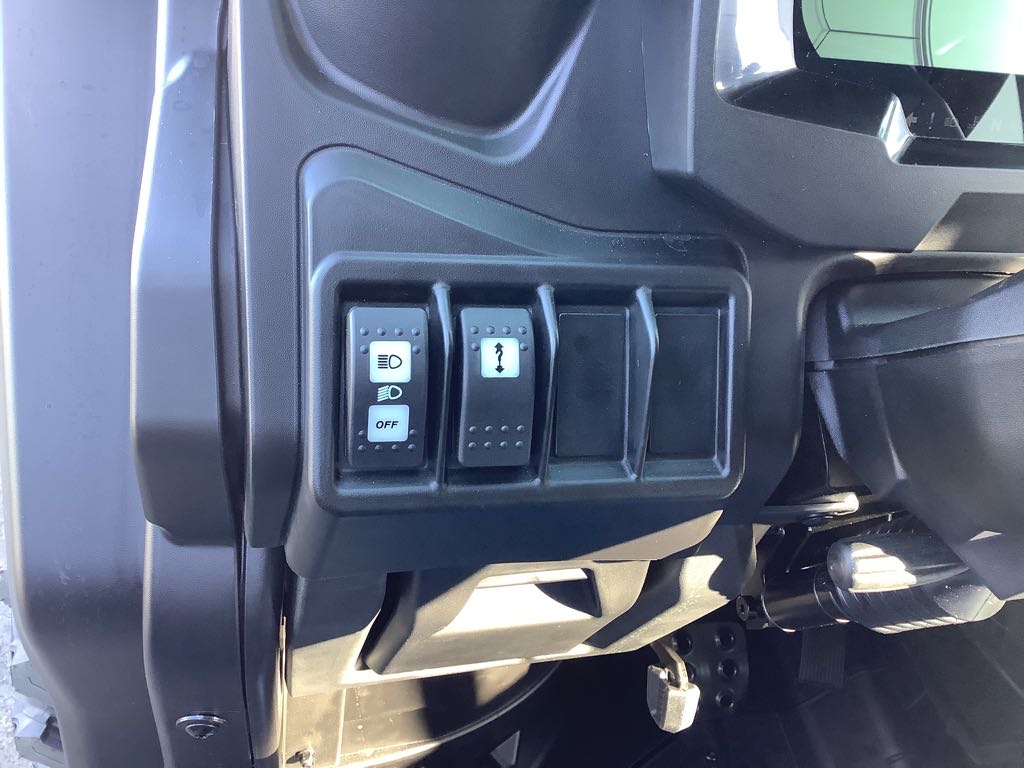 2025 Can-Am Defender MAX Limited HD10 - Photo 11