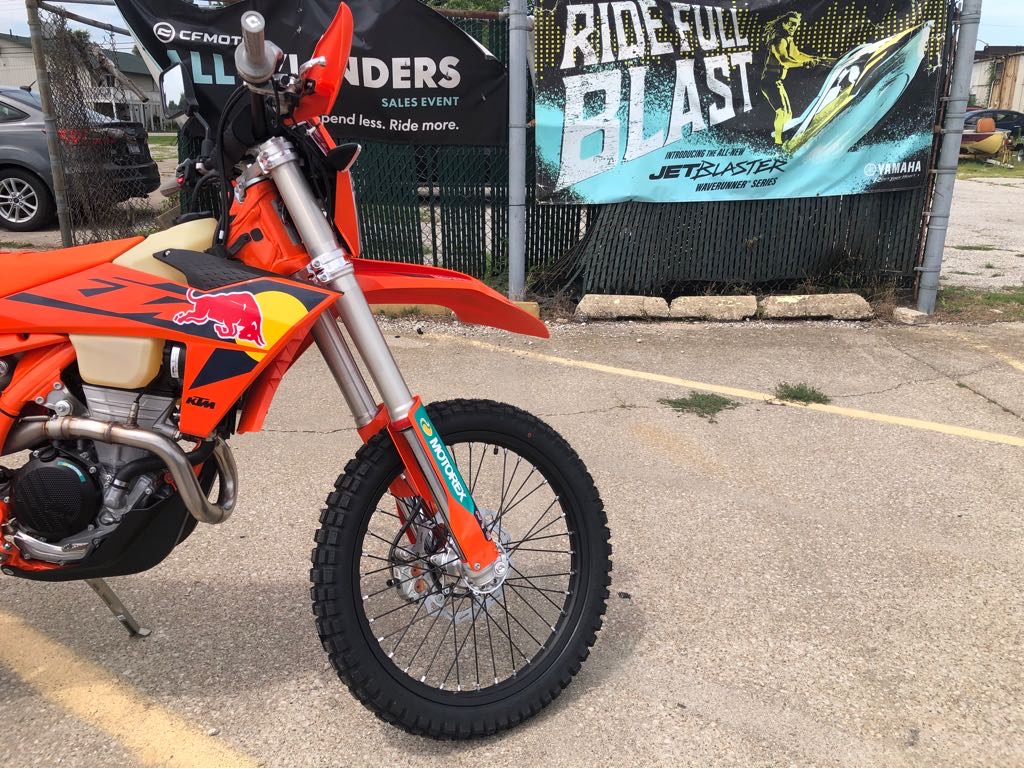 2025 KTM 350 EXC-F  CHAMPION EDITION - Photo 2