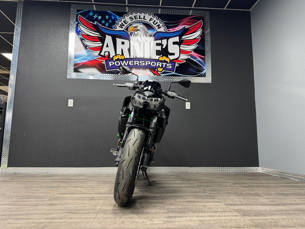 2025 Kawasaki Z650 ABS - Photo 2