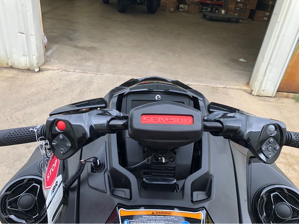 2025 Sea-Doo RXT-X 325 - Photo 5