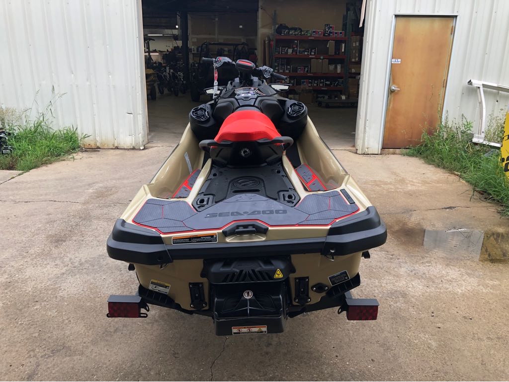 2025 Sea-Doo RXT-X 325 - Photo 4