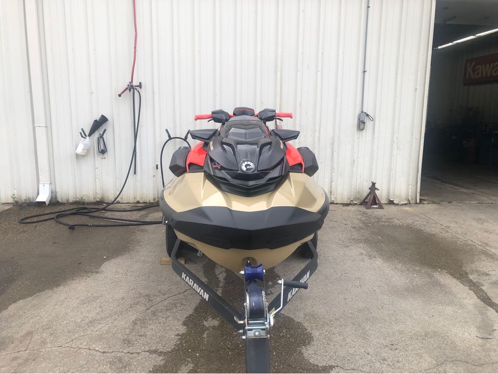 2025 Sea-Doo RXP-X 325 - Photo 5