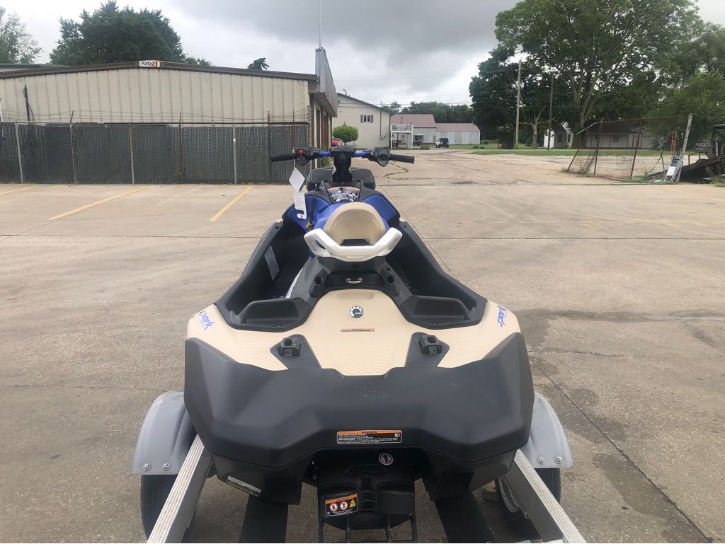 2025 Sea-Doo SPARK FOR 3 -  TRIXX SOUND SYSTEM - Photo 3