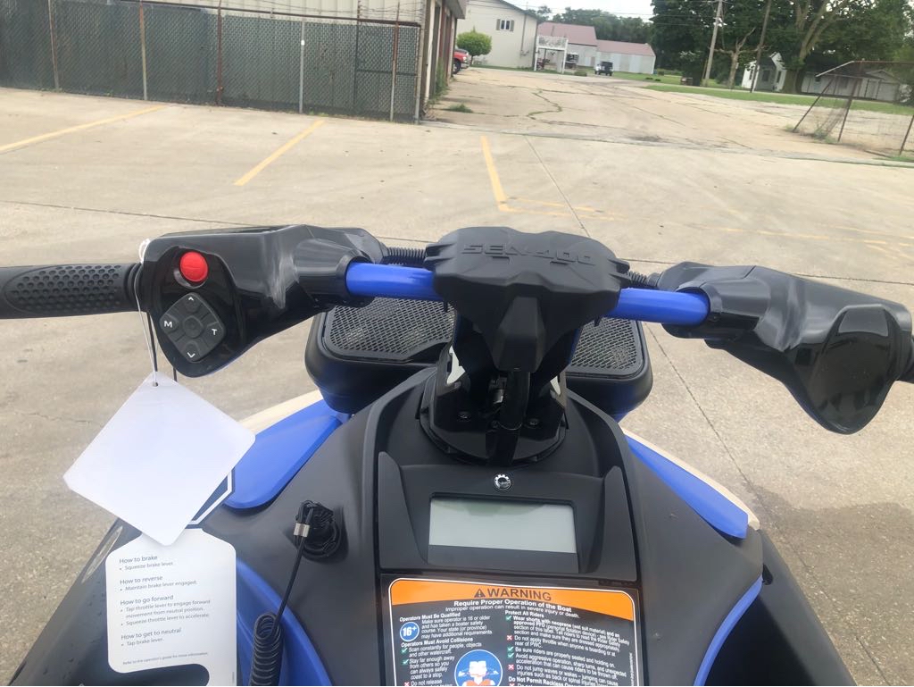 2025 Sea-Doo SPARK FOR 3 -  TRIXX SOUND SYSTEM - Photo 12