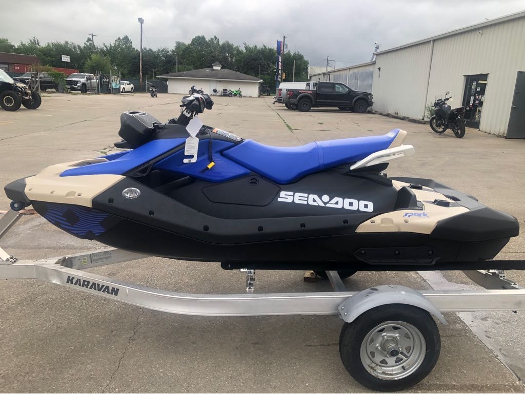 2025 Sea-Doo SPARK FOR 3 -  TRIXX SOUND SYSTEM - Photo 8