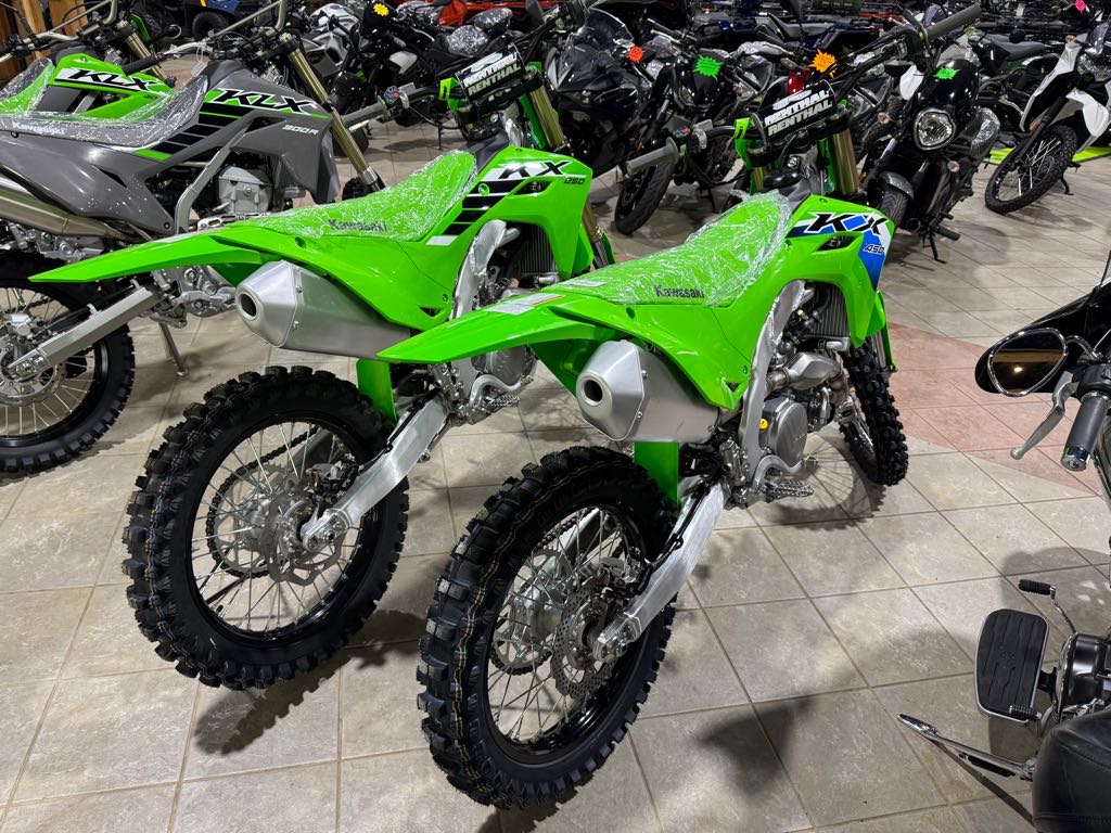 2026 Kawasaki KX™ 450 - LIME - Photo 3