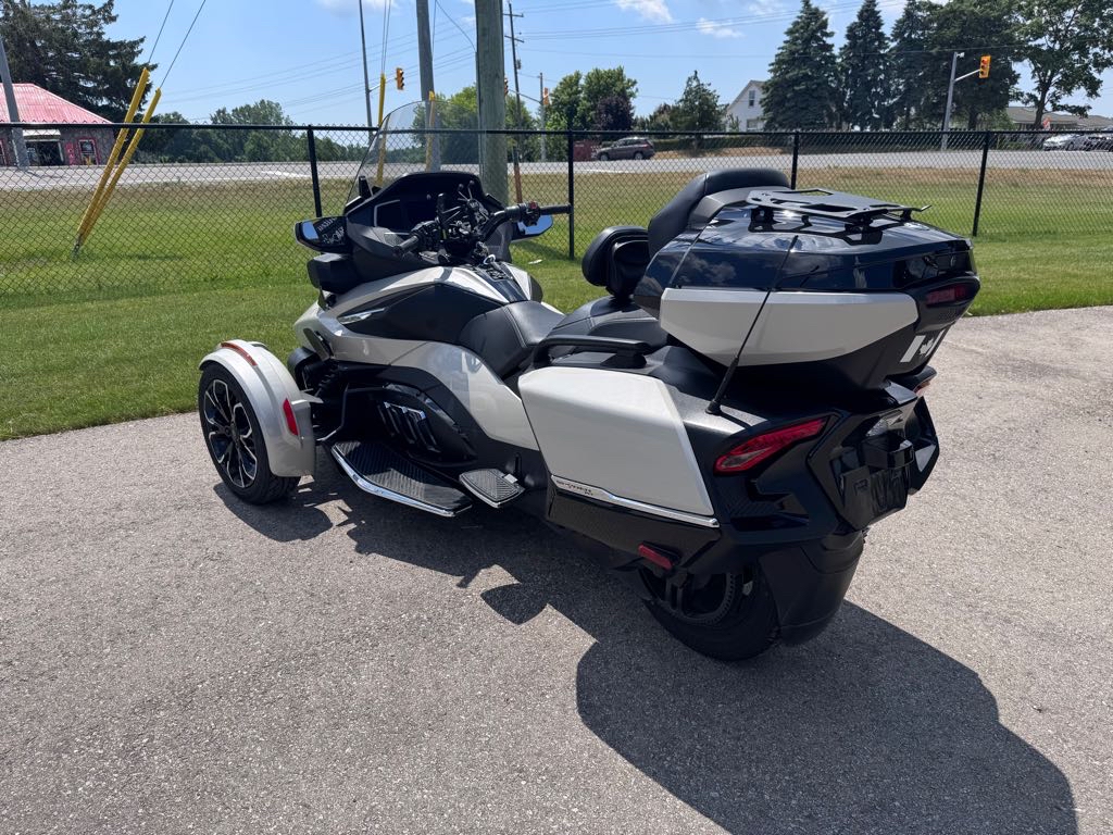 2021 Can-Am Spyder RT Limited - Chrome Edition - Photo 4