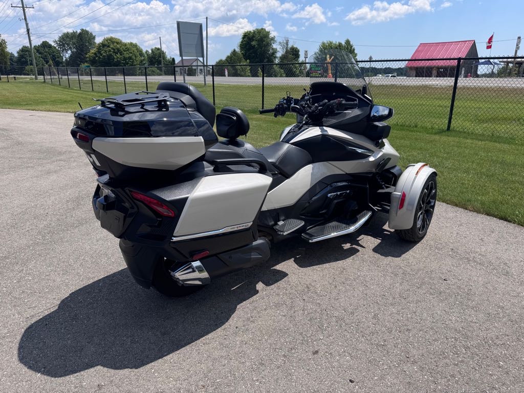 2021 Can-Am Spyder RT Limited - Chrome Edition - Photo 3