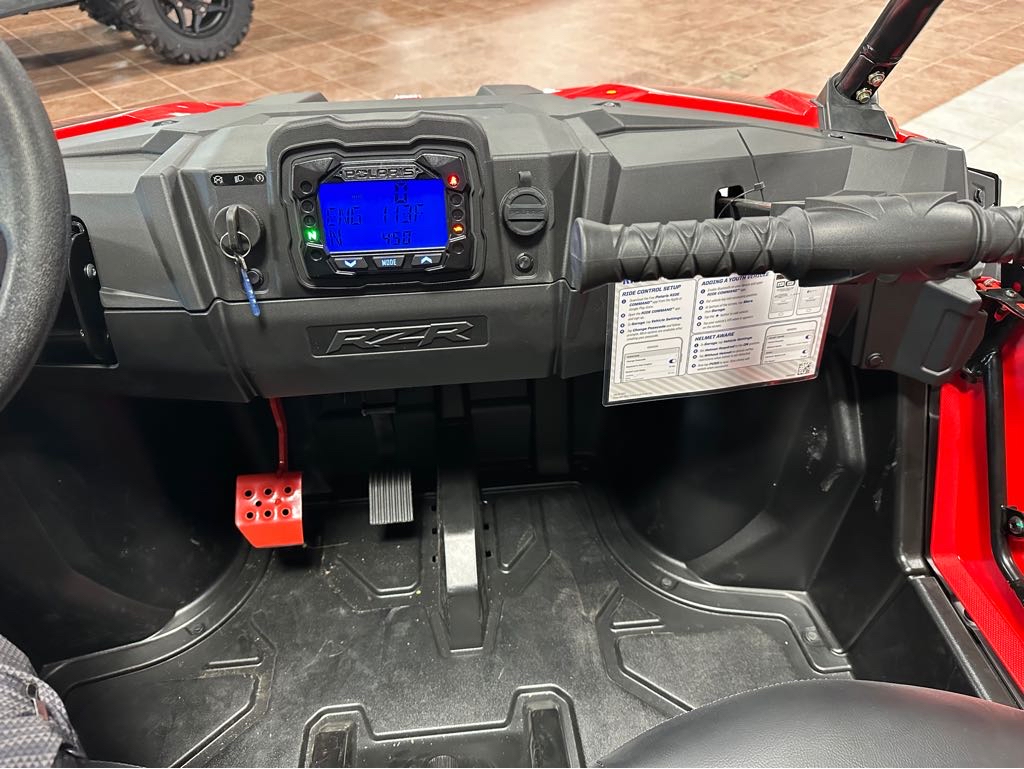 2025 Polaris RZR® 200 EFI - Photo 6