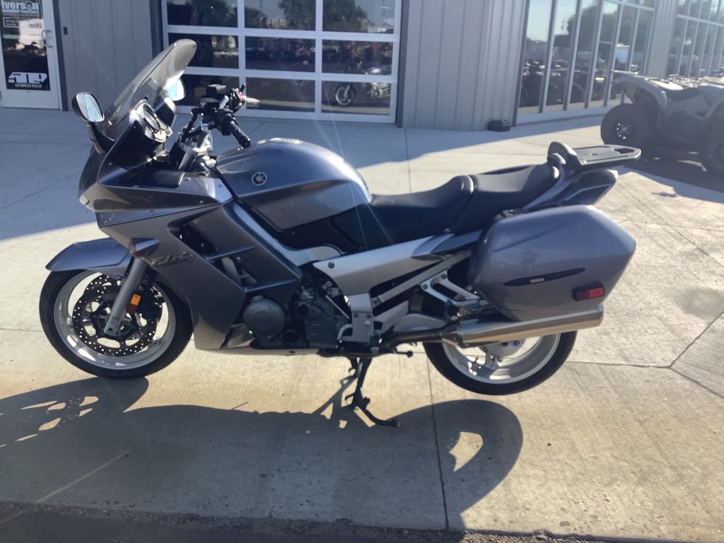 2004 Yamaha FJR1300 - Photo 2
