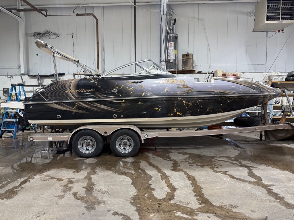 2007 Hurricane SD217 - Photo 2