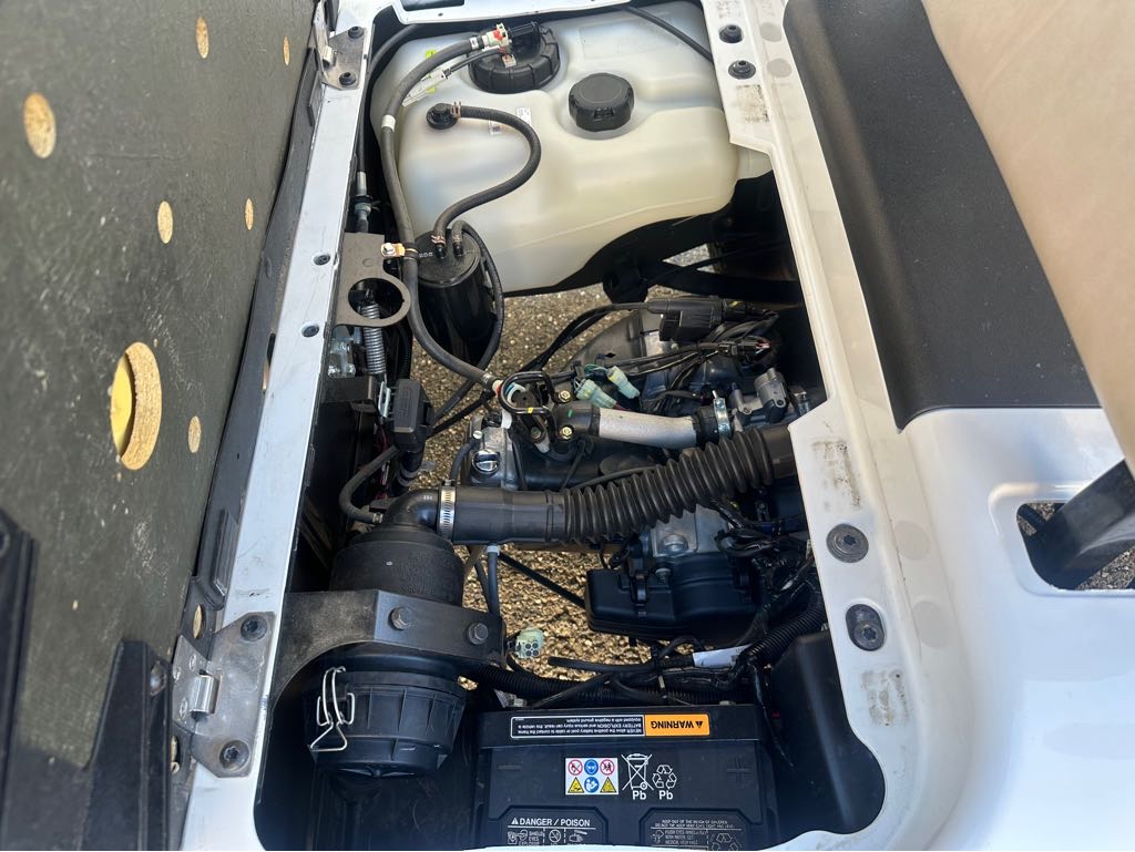 2023 E-Z-GO Valor 4 EX1 Gas - Photo 12