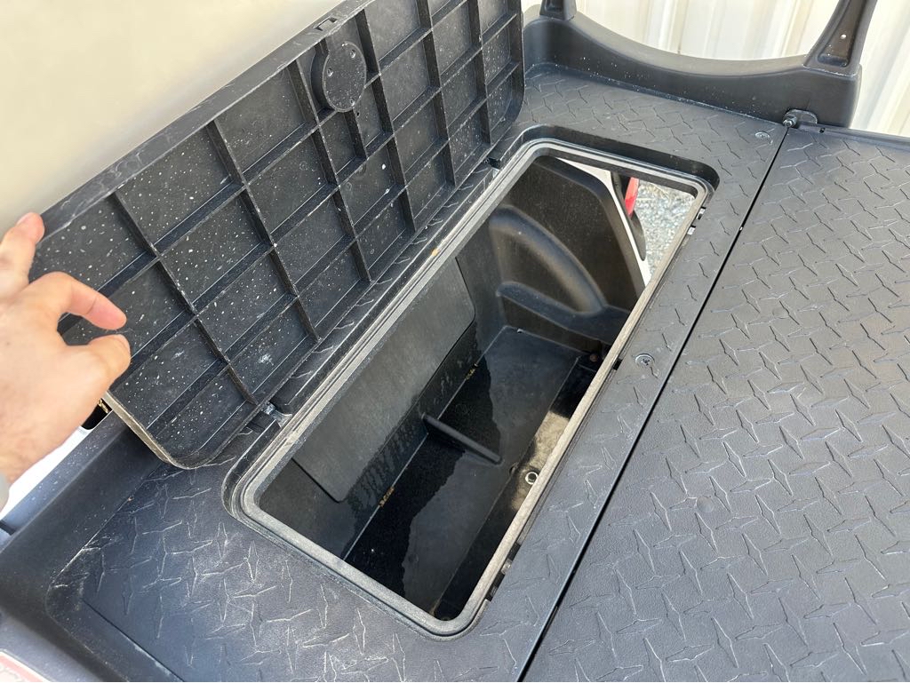 2023 E-Z-GO Valor 4 EX1 Gas - Photo 5