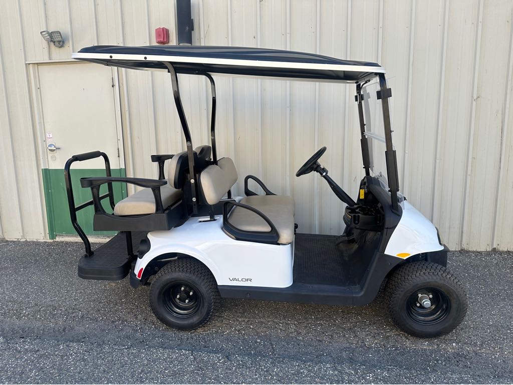 2023 E-Z-GO Valor 4 EX1 Gas - Photo 10