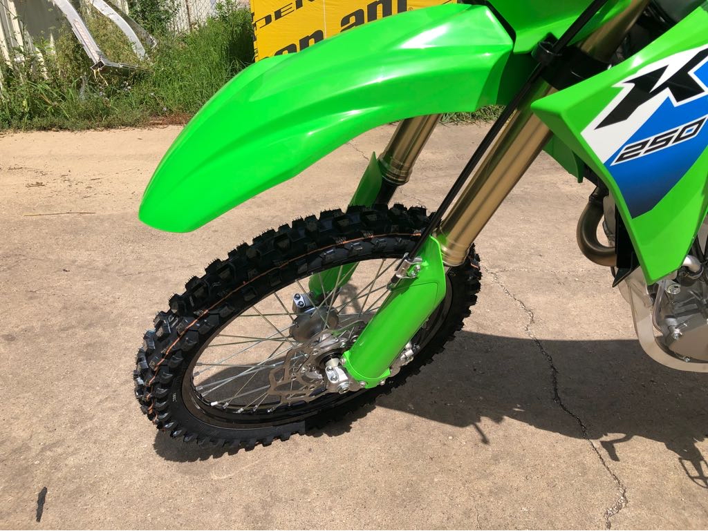 2026 Kawasaki KX 250 - Photo 4