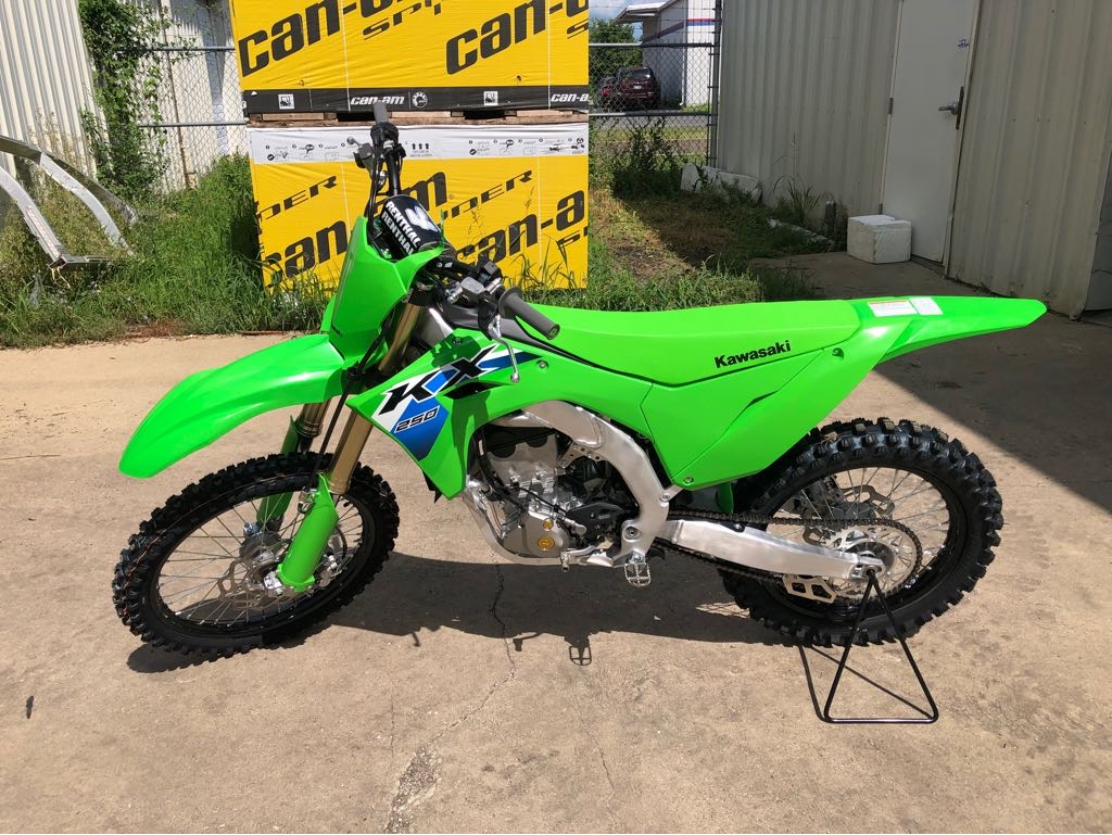 2026 Kawasaki KX 250 - Photo 2