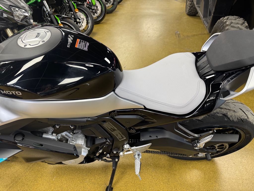 2025 CFMOTO 675SS - Photo 2