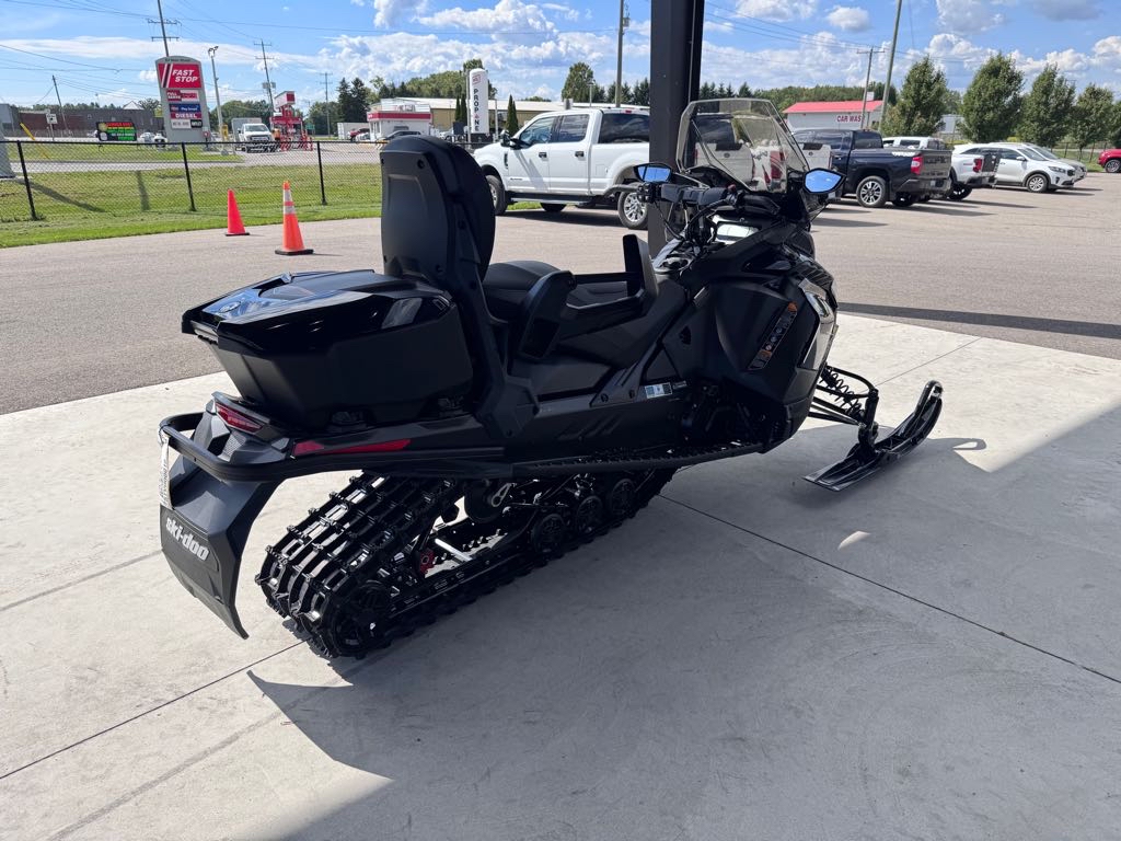 2026 Ski-Doo Grand Touring LE 900 ACE Turbo R 137 with a Silent Track 1.25" - Photo 4