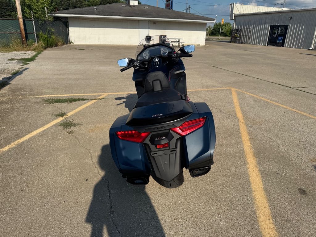 2022 Honda GOLDWING DCT AUTOMATIC - Photo 5