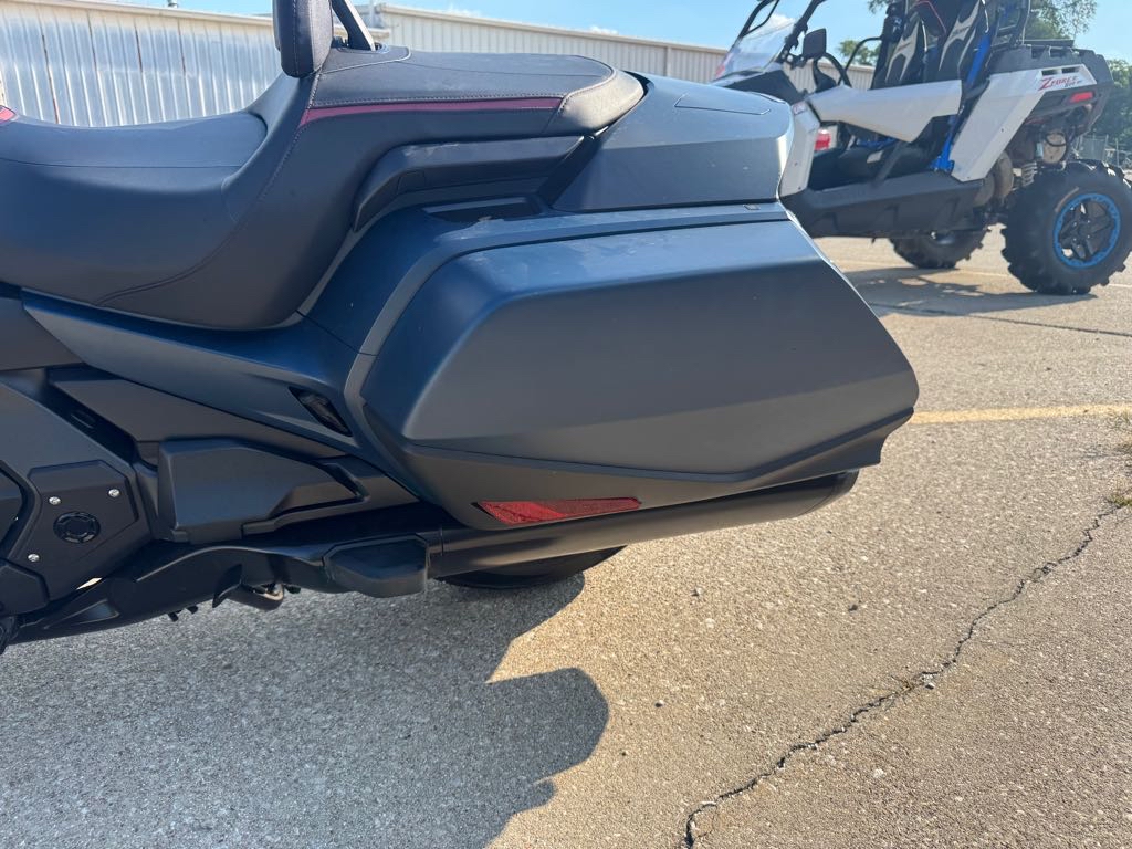 2022 Honda GOLDWING DCT AUTOMATIC - Photo 11