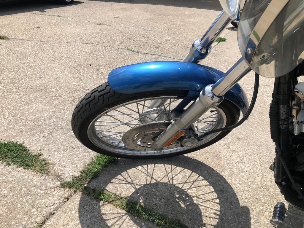 2005 Harley-Davidson® XL883C - Photo 18