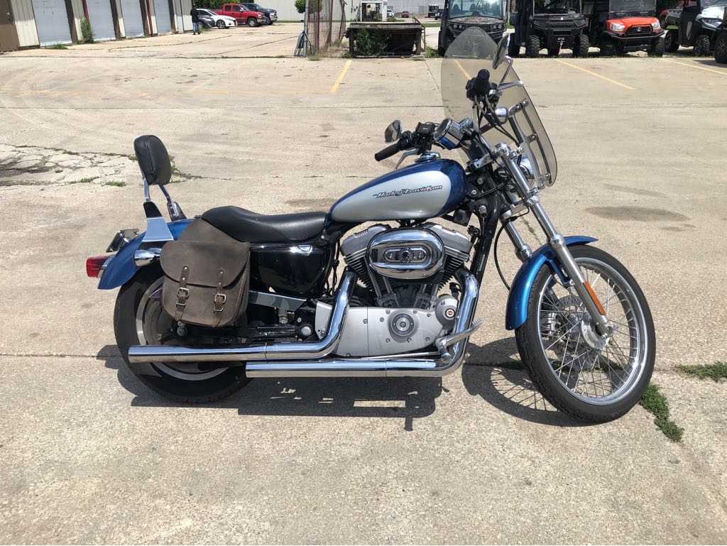 2005 Harley-Davidson® XL883C - Photo 10