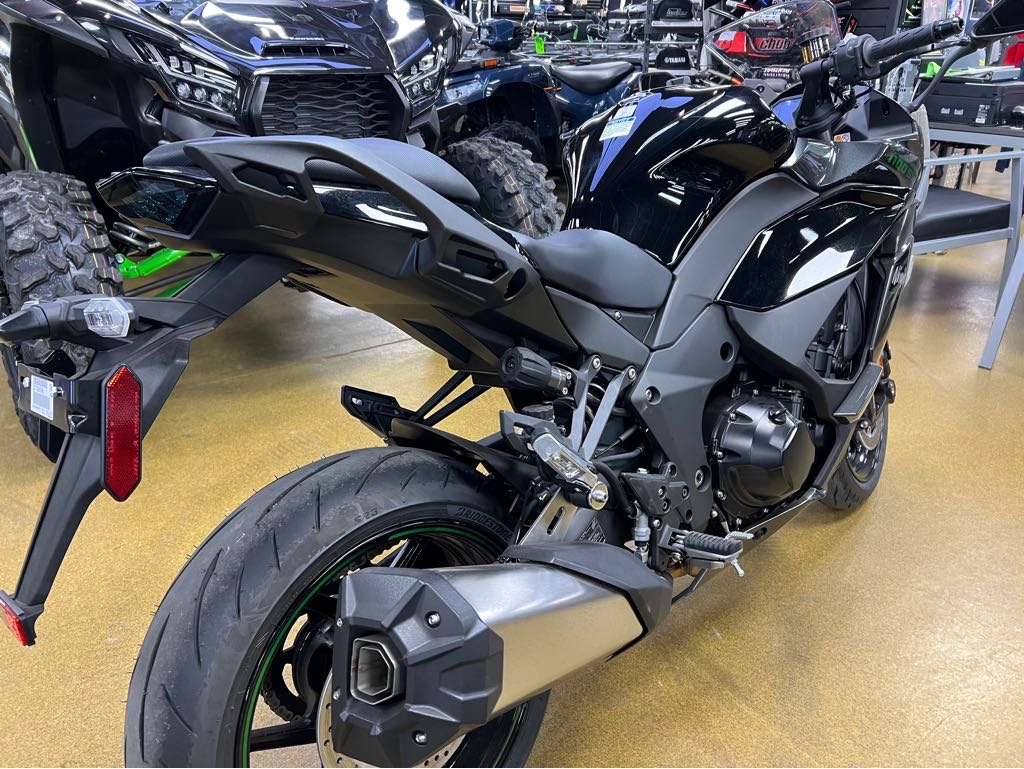 2025 Kawasaki Ninja® 1100SX ABS - Photo 3