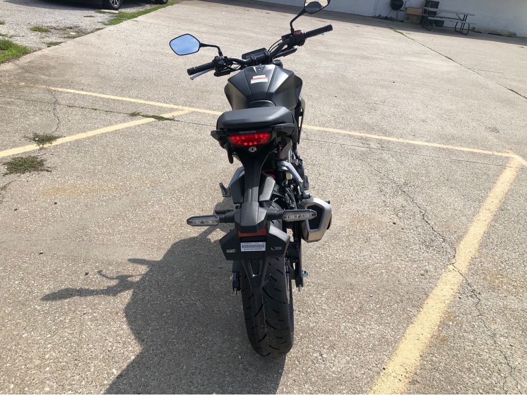 2025 Honda CB300R ABS - Photo 5