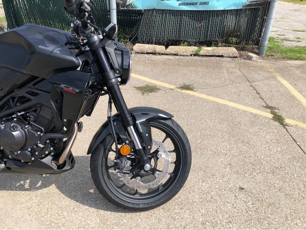2025 Honda CB300R ABS - Photo 2