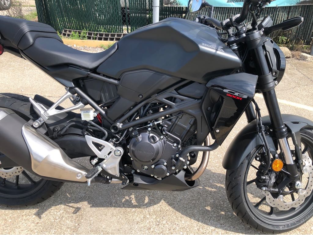 2025 Honda CB300R ABS - Photo 3