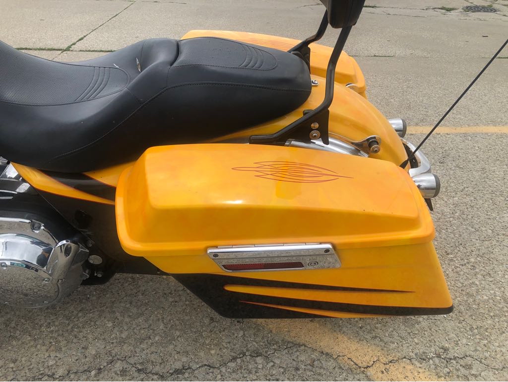 2010 Harley-Davidson® ROAD GLIDE - Photo 10
