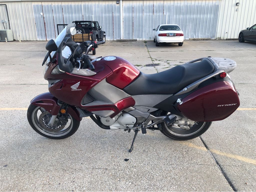 2010 Honda NT700V Base - Photo 7