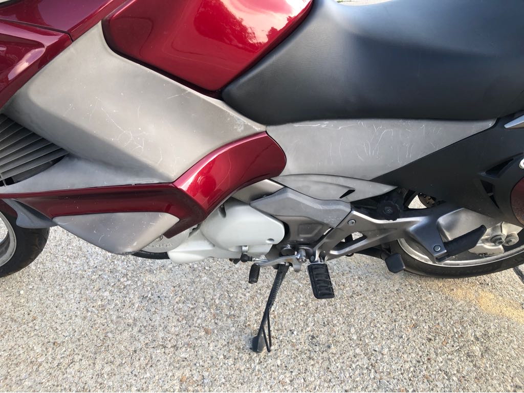 2010 Honda NT700V Base - Photo 9