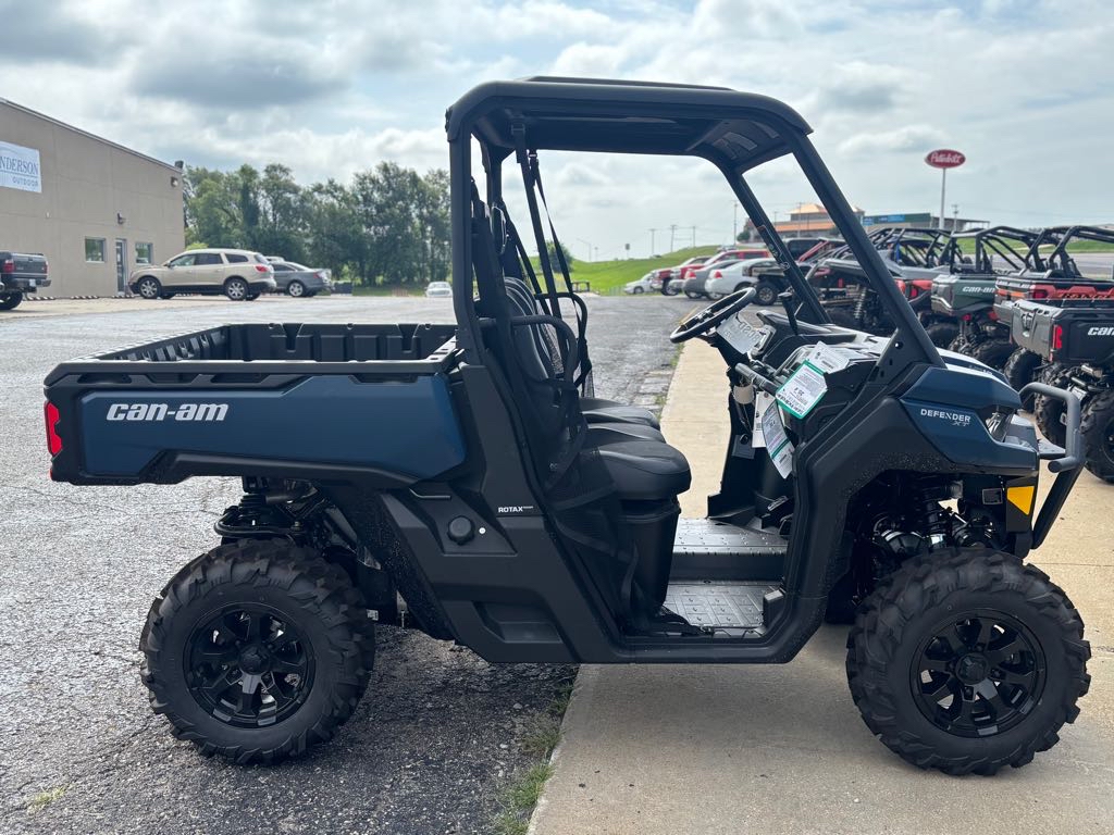 2025 Can-Am Defender XT HD10 - Photo 5