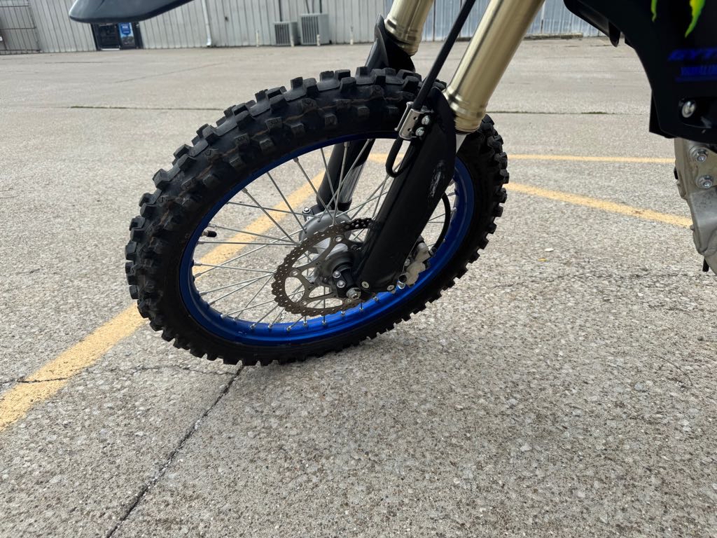 2023 Yamaha YZ450F MONSTER ENERGY - Photo 9