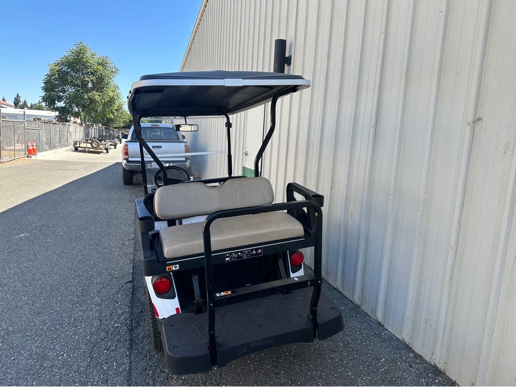 2023 E-Z-GO Valor 4 EX1 Gas - Photo 5