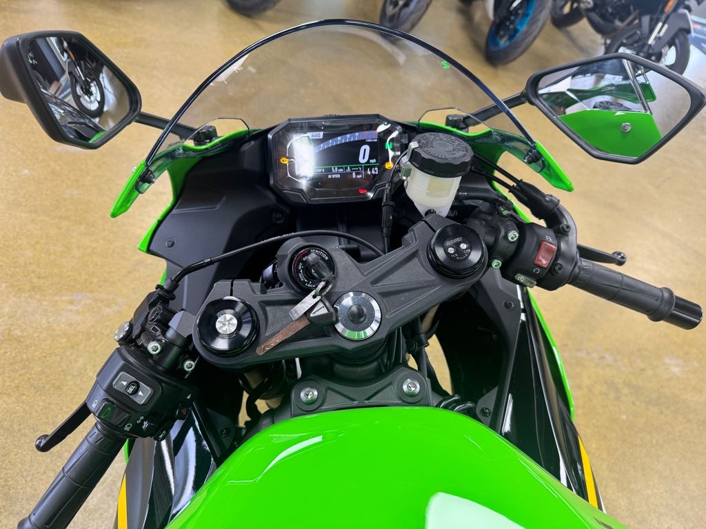 2025 Kawasaki Ninja® ZX™-6R ABS - Photo 3