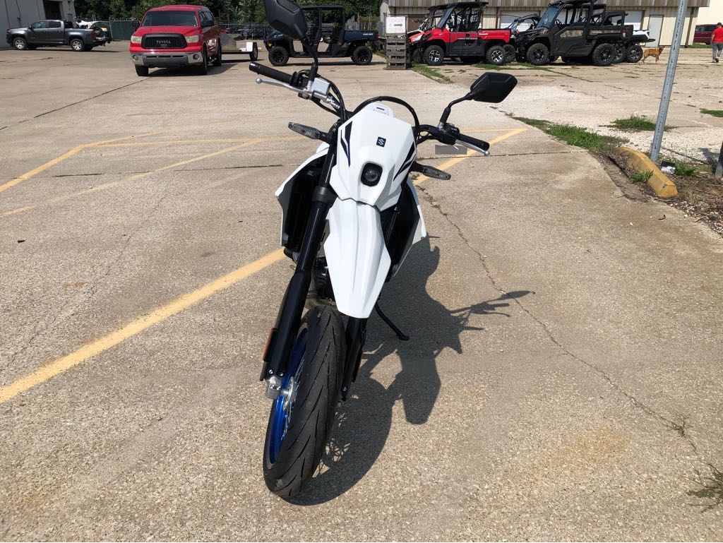 2025 Suzuki DR-Z 4SM - Photo 9