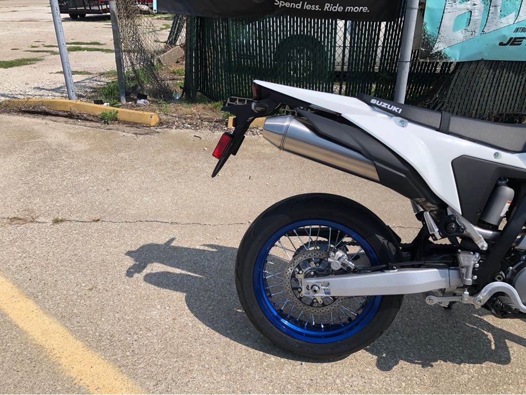 2025 Suzuki DR-Z 4SM - Photo 4