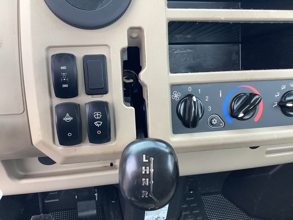 2021 John Deere XUV835R with Deluxe Cab - Photo 11