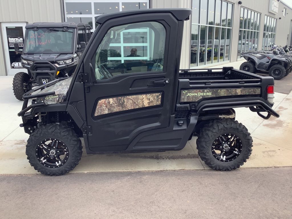 2021 John Deere XUV835R with Deluxe Cab - Photo 5