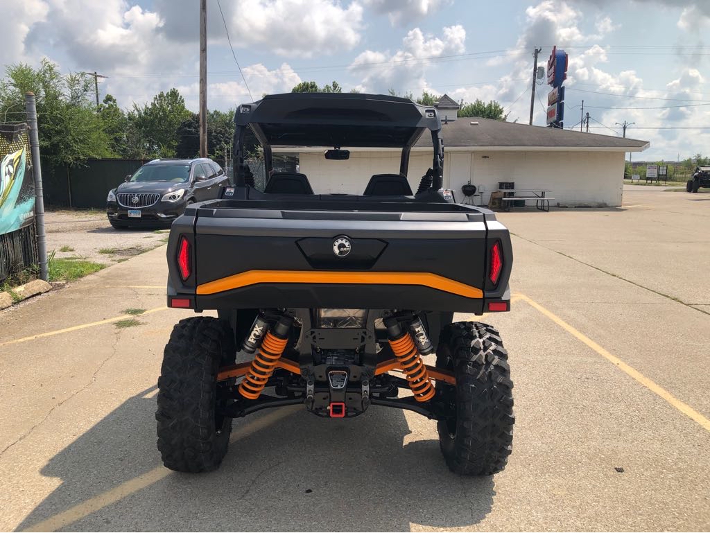 2025 Can-Am COMMANDER XT-P 1000R - Photo 5