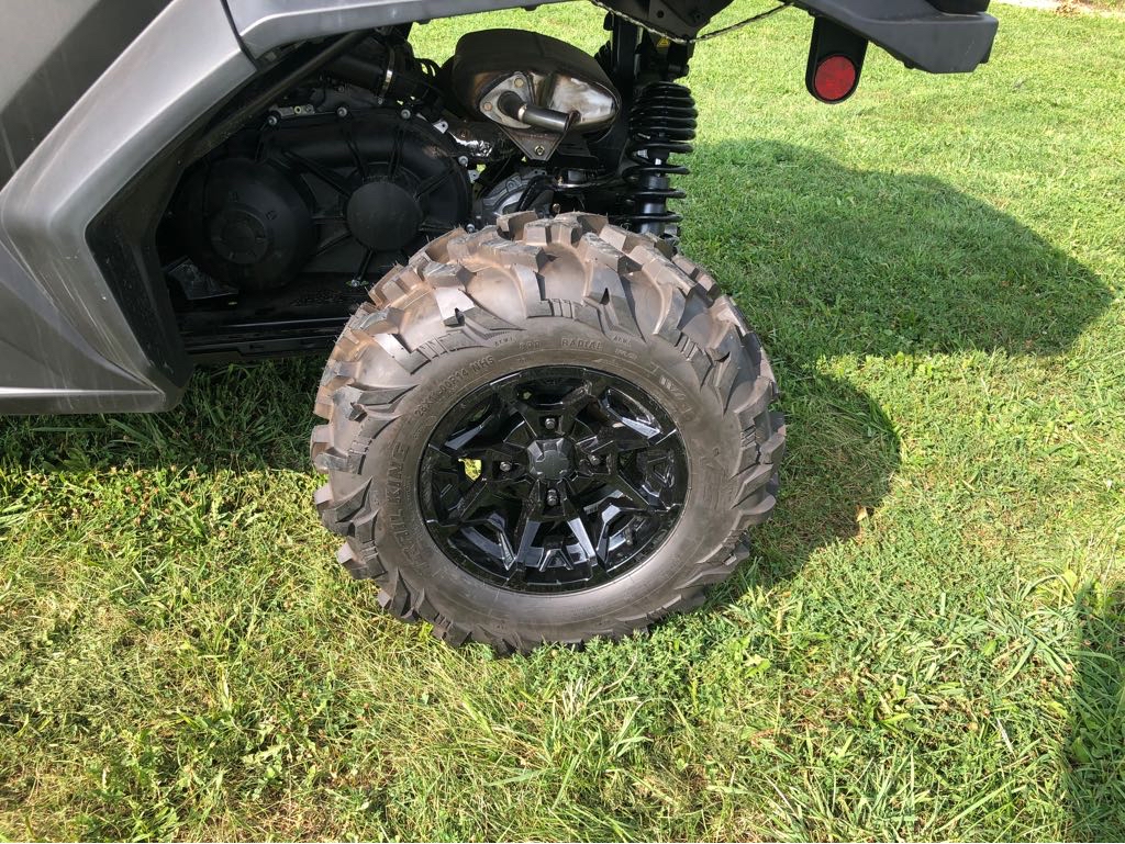 2025 Can-Am COMMANDER XT 700 - Photo 8