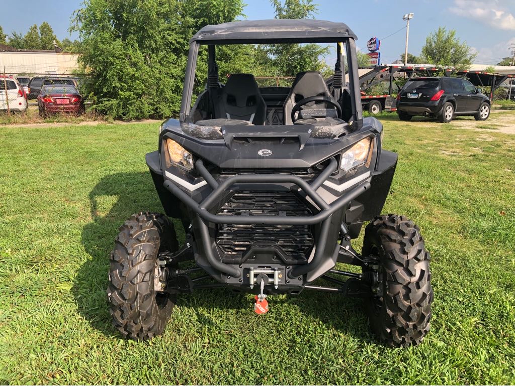 2025 Can-Am COMMANDER XT 700 - Photo 11