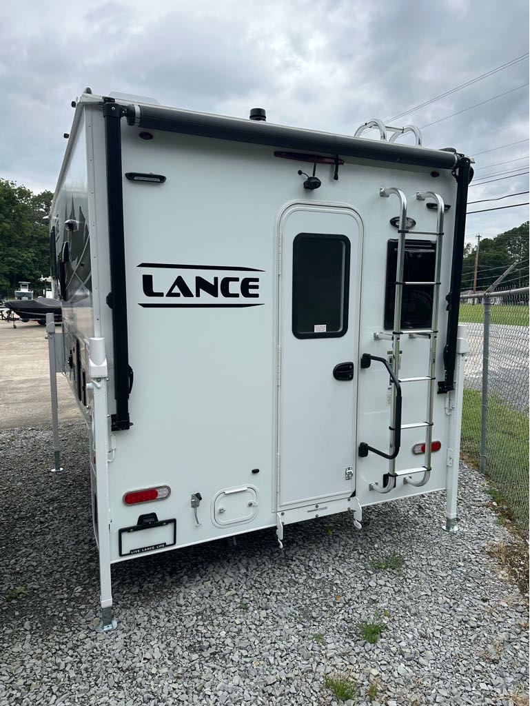 2026 Lance Truck Camper 850 - Photo 5