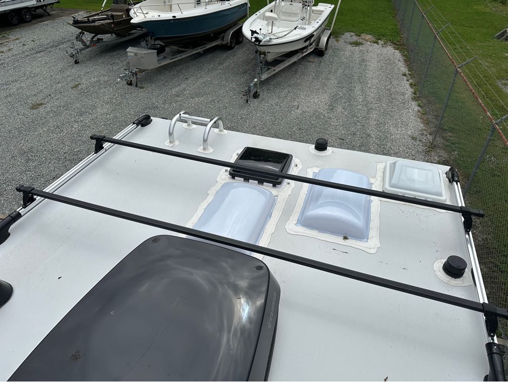 2026 Lance Truck Camper 850 - Photo 4