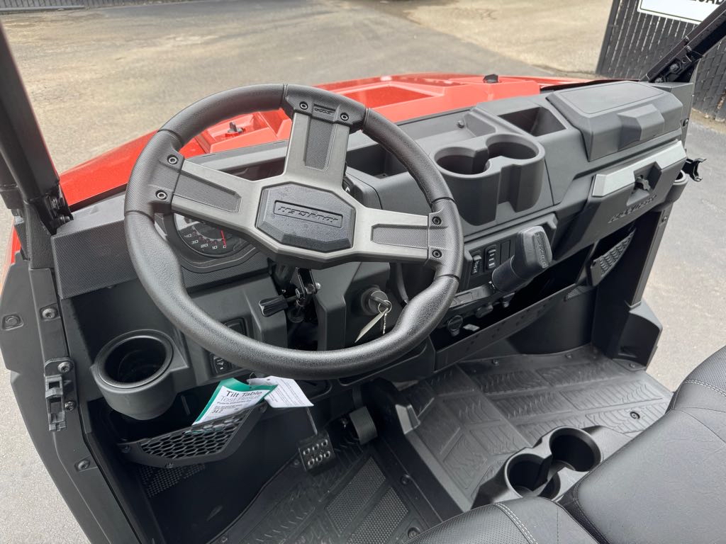 2025 Polaris Ranger® Crew XP 1000 - Photo 4
